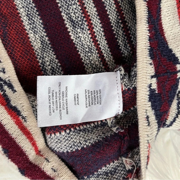 Natural Reflections Aztec Print Sweater Size Medium - Picture 6 of 7